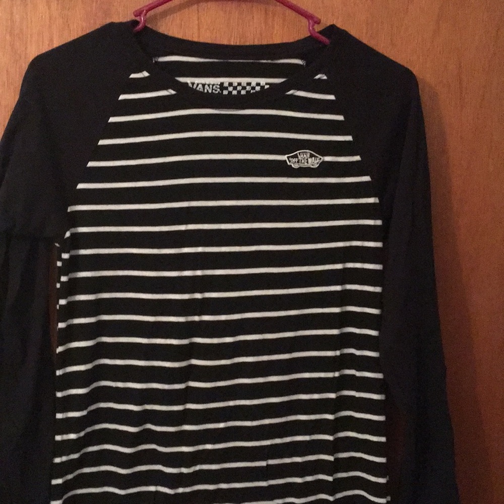 Medium long sleeve shirt